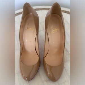 Christian Louboutin Tan Patent Leather Pumps, size 39